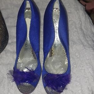 Lulu Townsend - Elegant Blue Peep-Toe Heels with Feather Detail